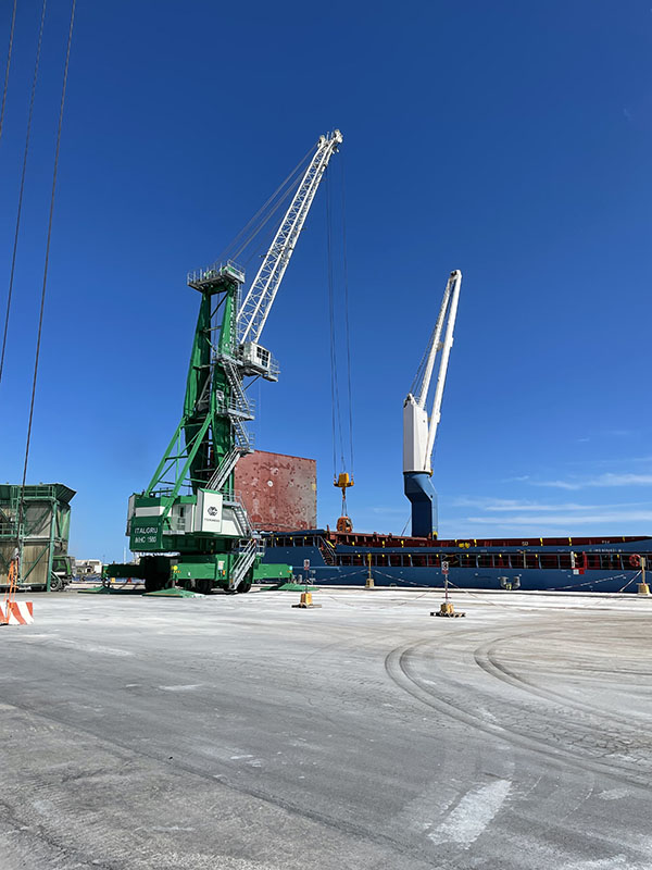 ITALGRU IMHC 1580 E mobile cranes in use