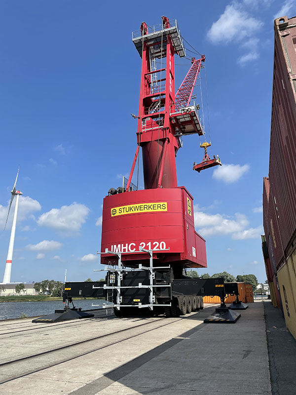 IMHC 3160 ITALGRU red mobile harbour crane 