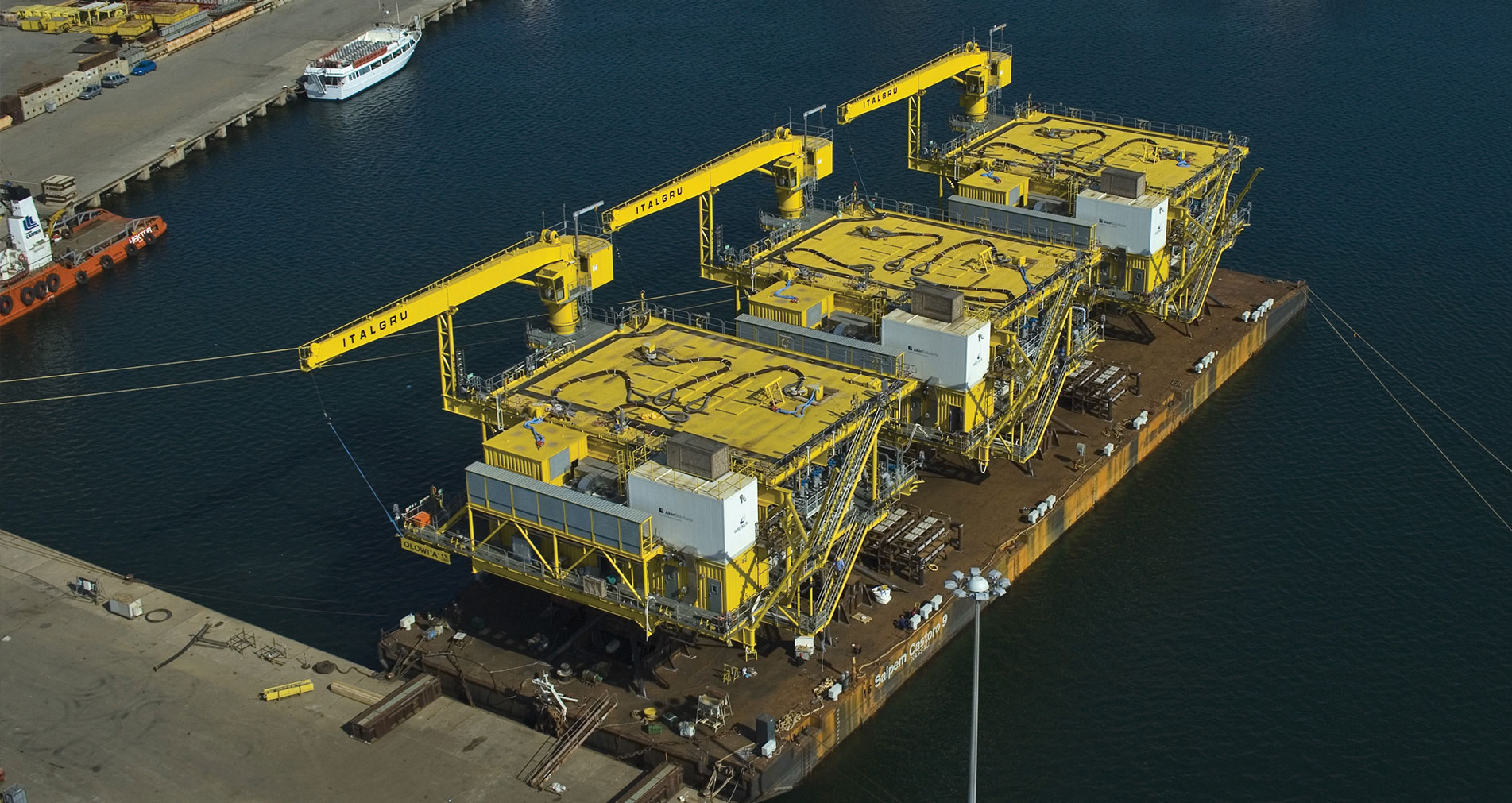ITALGRU TC offshore cranes at sea 