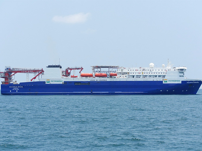 TK offshore crane in the sea on a ship in Brazil