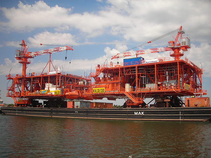 ITALGRU TS orange offshore crane
