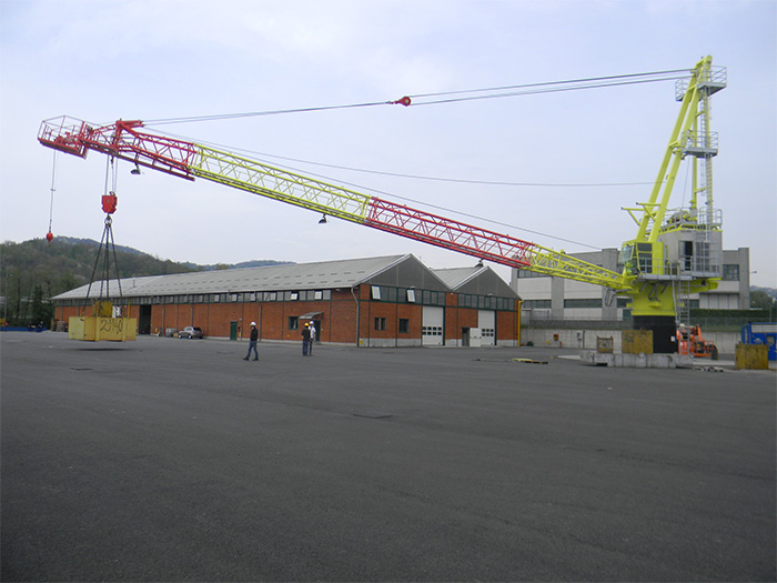 ITALGRU yellow and red TS crane